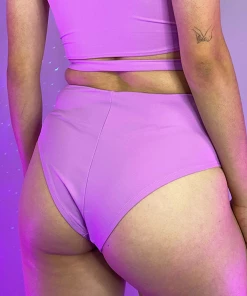 Roma New Candy Lane High Waisted Ring Detail Shorts