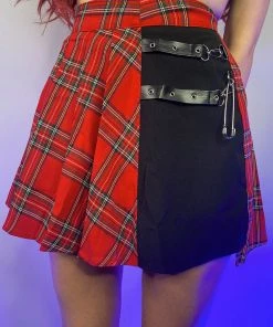 AE E-Girl Red Plaid Skirt