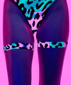 AE New Neon Retro Star Acrylic Earrings