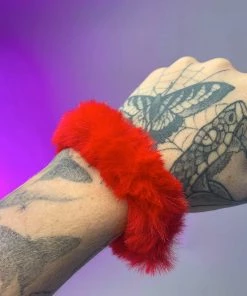 AE Faux Fur Fuzzy Scrunchie Womens