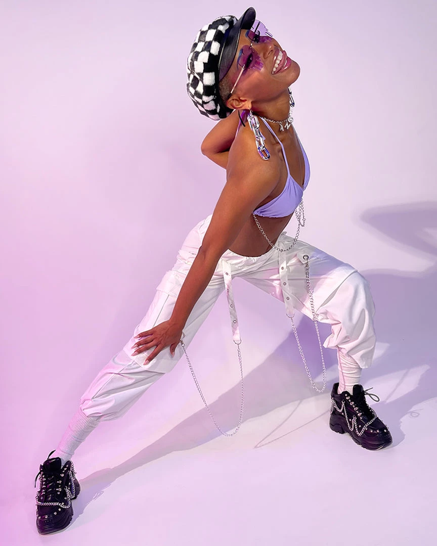 AE New 90's Baby White Oversize Cargo Pants 9 AE New 90's Baby White Oversize Cargo Pants