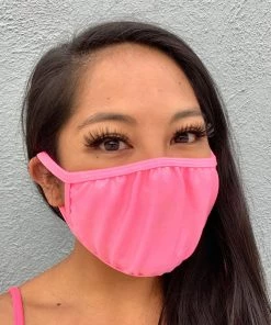 Elizabeth Liquid Blush Iridescent Face Mask Accessories