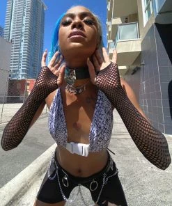 Leg Avenue Fishnet Fingerless Gloves Womens