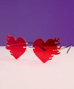 AE Womens Heart On Fire Sunglasses