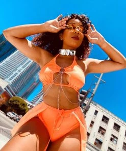 Bodyzone Chain Wrecked Keyhole Top