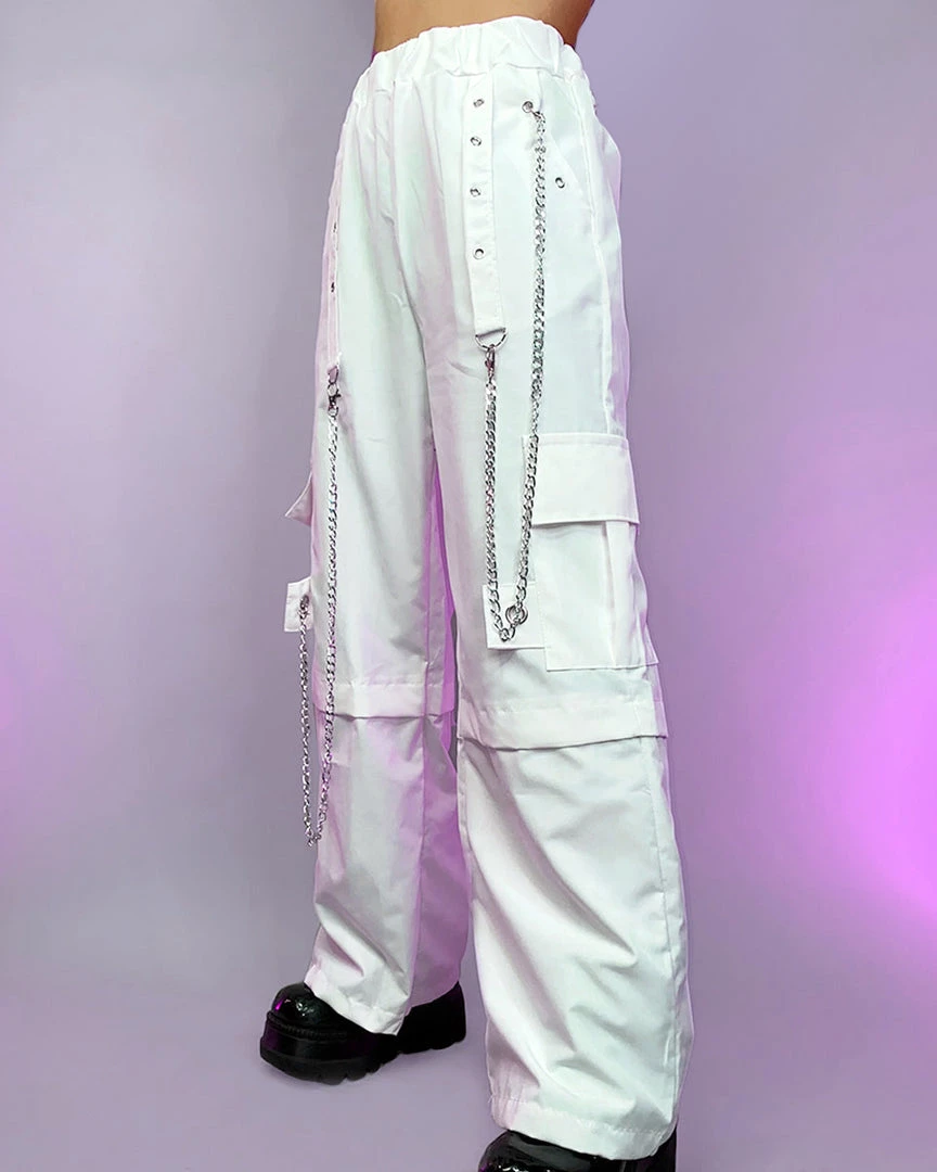 AE New 90's Baby White Oversize Cargo Pants 1 AE New 90's Baby White Oversize Cargo Pants